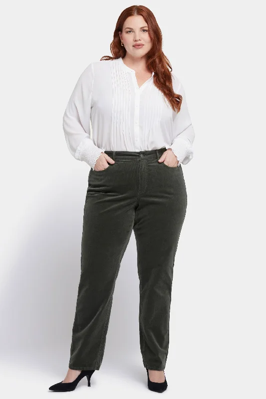 Marilyn Straight Pants In Plus Size - Vine Leaf