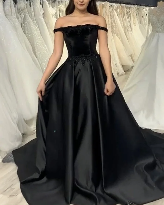 Velvet And Satin Ball Gown Dresses Lace Appliques