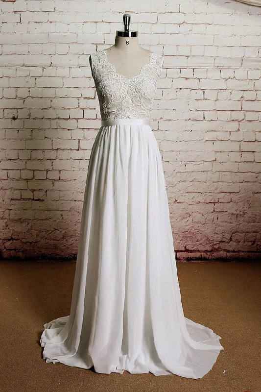 Vintage Inspired French Lace Wedding Dress EE3004